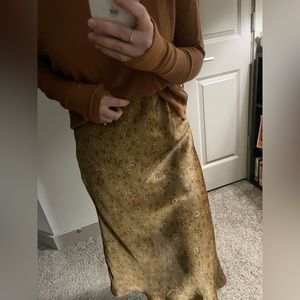 High waisted size small skirt